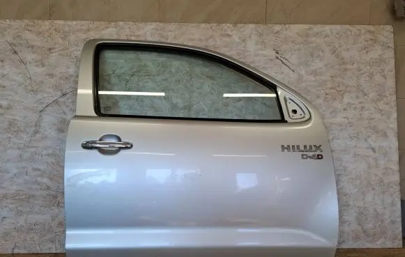 Toyota Hilux (AN10, AN20, AN30) Front door