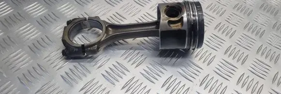 Volkswagen PASSAT B5.5 Piston with connecting rod 038JV400