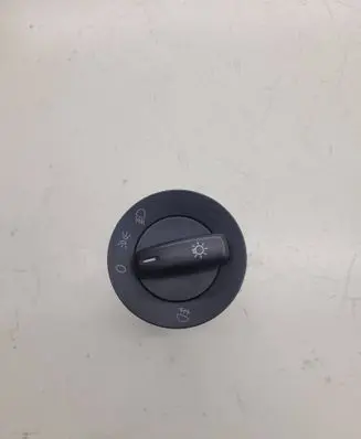 Volkswagen Tiguan Light switch 1K0941431BB