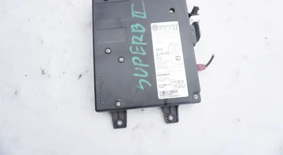 Volkswagen PASSAT B7 Bluetooth control unit module 3C8035730B