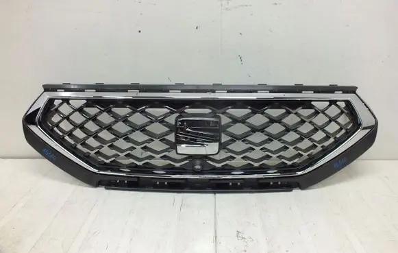 Seat Tarraco Front bumper upper radiator grill 9500477854