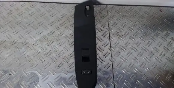 Lexus CT 200H Electric window control switch 7423176010