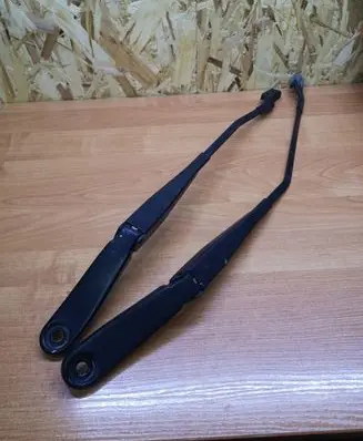 Volvo S60 Front wiper blade arm 30753509 30753508
