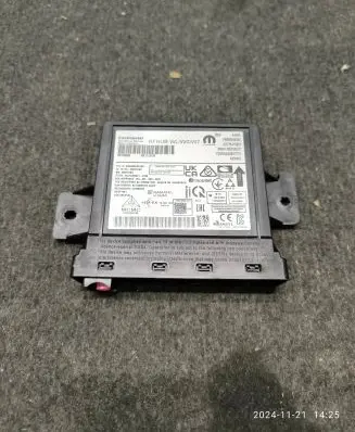Jeep Grand Cherokee WL Other control units/modules P68582683ac 9W68978989 3080118ZDZV