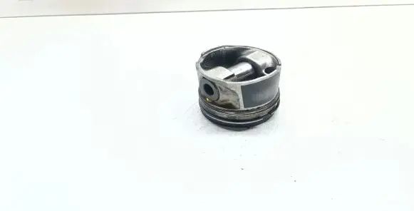 Toyota RAV 4 (XA30) Piston 142