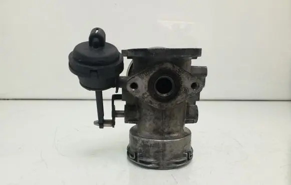Audi A4 S4 B6 8E 8H EGR valve 038129637L 038131501AA 011215005