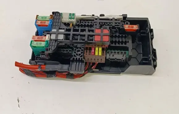 Mercedes-Benz GLE W167 Fuse module A1679063103