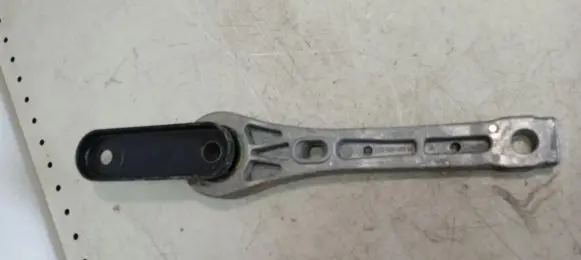 Audi Q3 8U Gearbox mount 3C0199855M