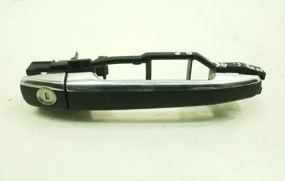 Mercedes-Benz C W202 Front door exterior handle