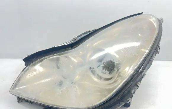 Mercedes-Benz CLS C219 Headlight/headlamp 159677