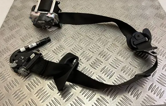 BMW X6 F16 Front seatbelt 7343634 7321292