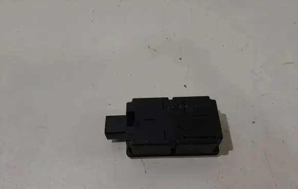 Volvo XC60 Door central lock control unit/module 31419137 S180036003 C27T80036006