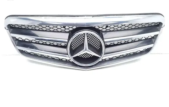 Mercedes-Benz E AMG W212 Front bumper upper radiator grill 