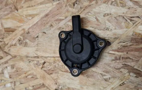 Dodge Challenger Camshaft vanos timing valve 05184101AG
