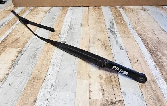 Hyundai Santa Fe Front wiper blade arm 226Y1T
