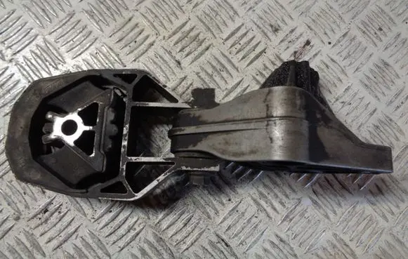 Ford Grand C-MAX Gearbox mount AV616P082AB AV616P093NA