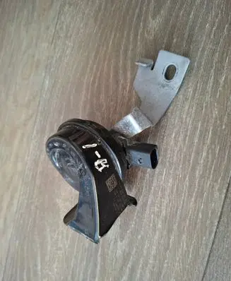 Audi A1 Horn signal 5Q0951221D