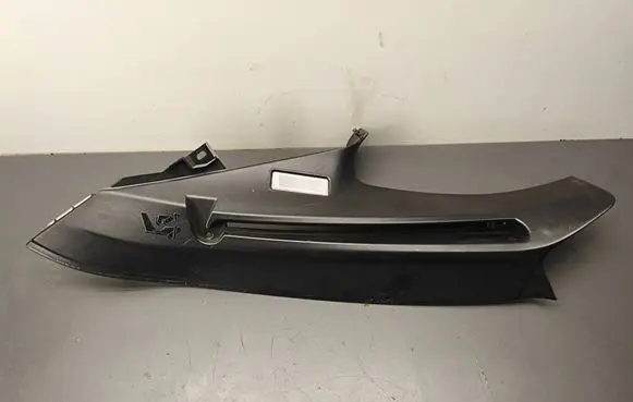 BMW 5 F10 F11 (D)pillar trim (top) 9169786 52850610