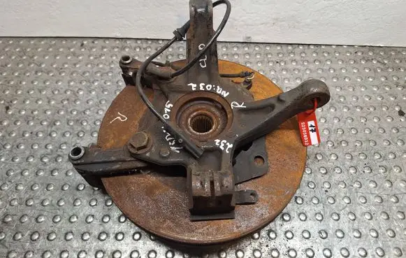 Renault Clio IV Front wheel hub spindle knuckle S25056032 400145894R