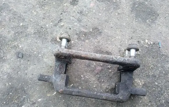 Peugeot 407 Front Brake Caliper Pad/Carrier 