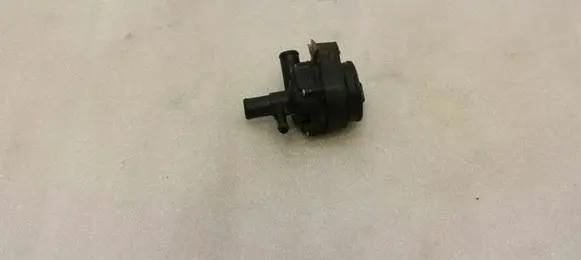 Mercedes-Benz CLS C218 X218 Electric auxiliary coolant/water pump A2118350028