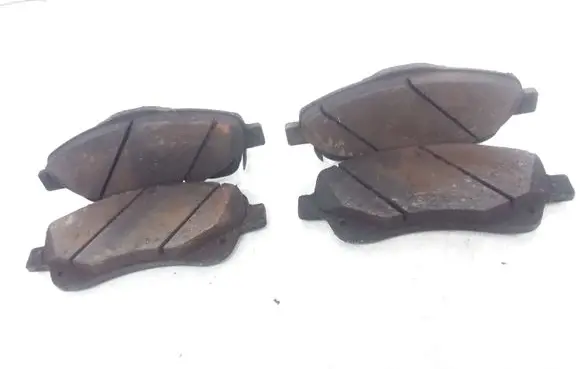 Toyota Avensis T250 Brake pads (front) 