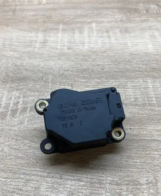 Volvo XC90 Air flap motor/actuator 75622G 121103