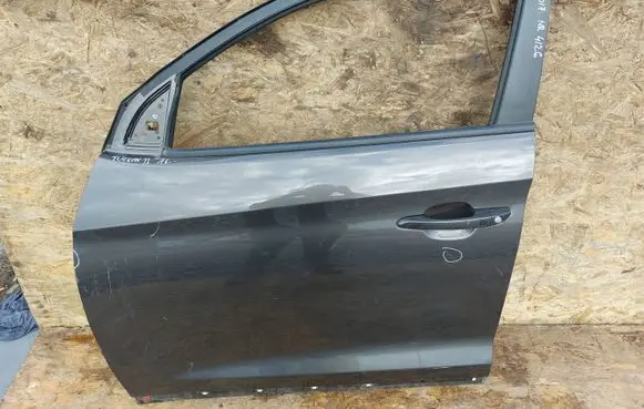 Hyundai Tucson TL Front door