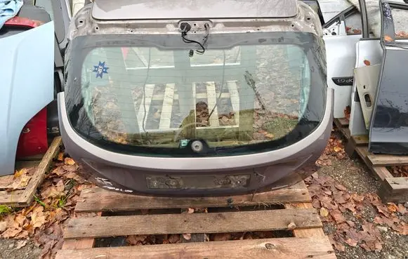 Tailgate/trunk/boot lid
