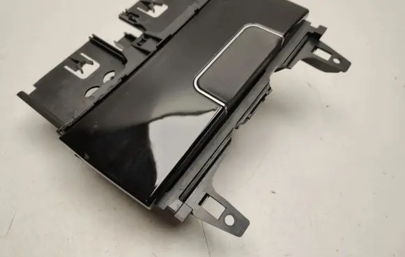 Mercedes-Benz E W212 Ashtray (front) A2126805450