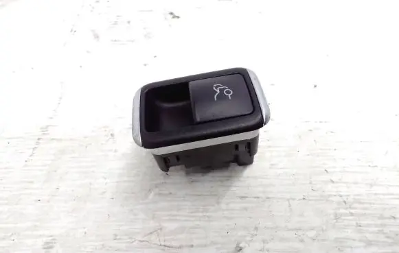 Mercedes-Benz E A207 Tailgate opening switch A2079057901
