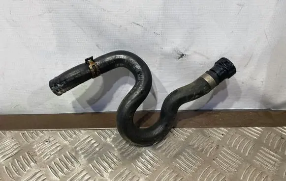 Mercedes-Benz S W221 Engine coolant pipe/hose A2214663781