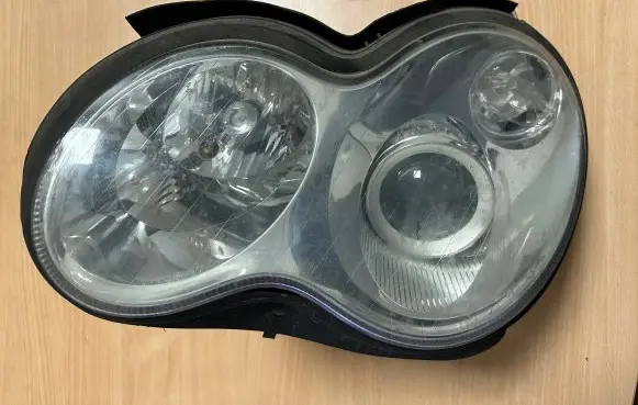 Mercedes-Benz C W203 Headlight/headlamp A2038203761 0301166275