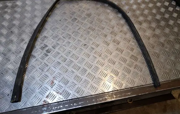 Audi Q3 8U Front door rubber seal 8U0839119