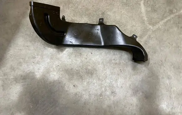 Porsche Macan (95B) Cabin air duct channel 95B819504