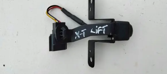 Nissan X-Trail T32 Front bumper camera 284F1