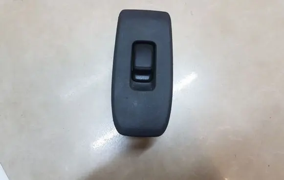 Mitsubishi Pajero Electric window control switch MR445659