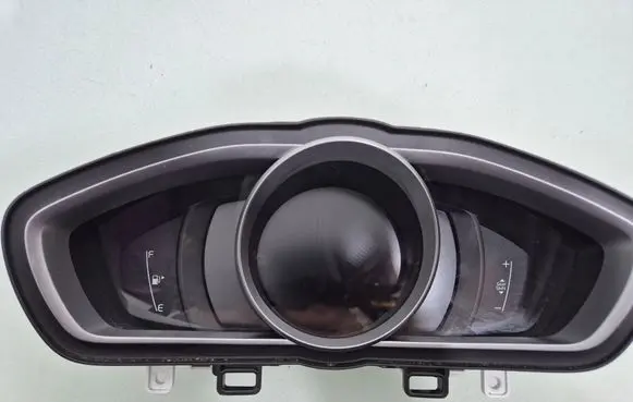 Volvo V40 Speedometer (instrument cluster) 31453048