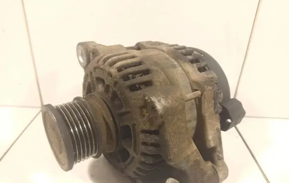 Opel Insignia A Generator/alternator 13502583