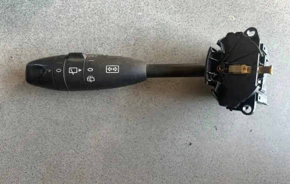 Mercedes-Benz E W211 Indicator stalk A2115400244