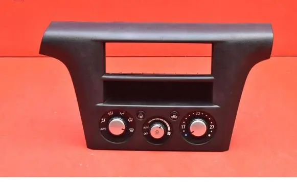 Mitsubishi Outlander Climate control unit MR979972HA