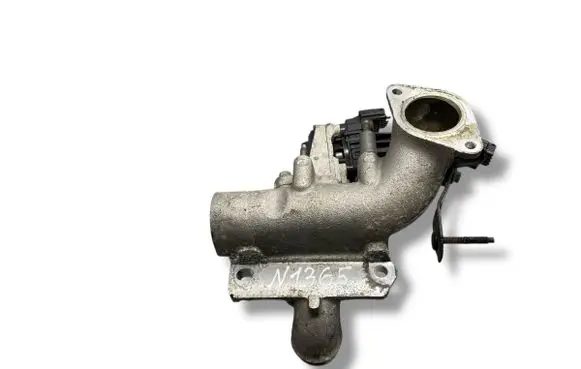 Renault Megane III EGR valve 8200129883 h8200129863