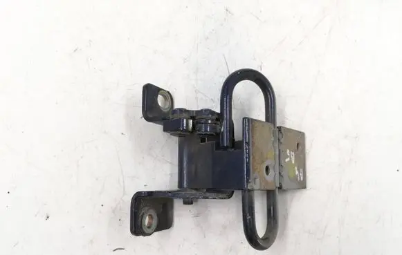 Audi A4 S4 B5 8D Rear door lower hinge 4A0833411A