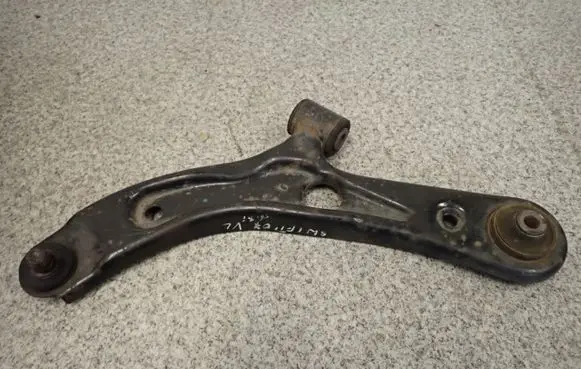 Suzuki Swift I Rear suspension control arm 