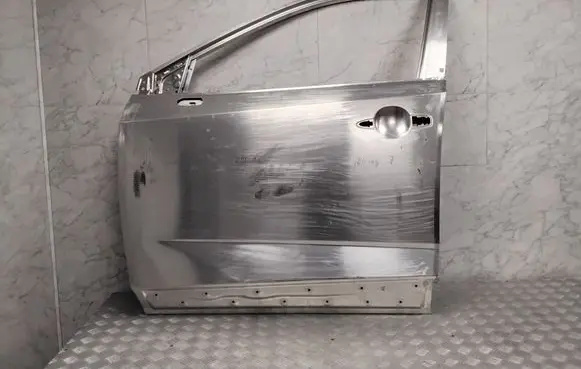 Door (2 Door Coupe)