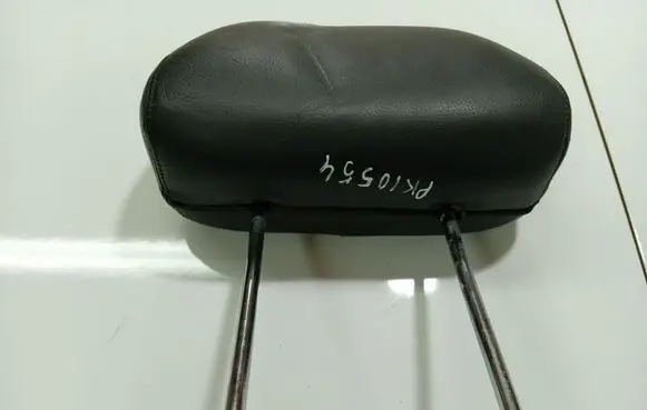 Volvo S40, V40 Front seat headrest 