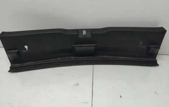 Toyota Auris E180 Trunk/boot sill cover protection 6471602120