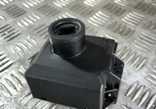 Mercedes-Benz GLA W156 Ignition lock A2469054702
