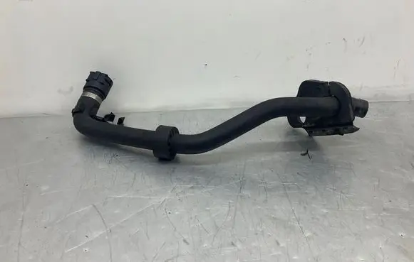 BMW 5 E60 E61 Engine coolant pipe/hose 6421691