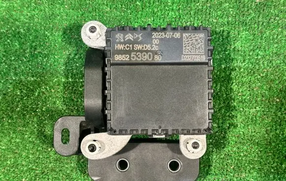 Peugeot 5008 II Distronic sensor radar 9852539080